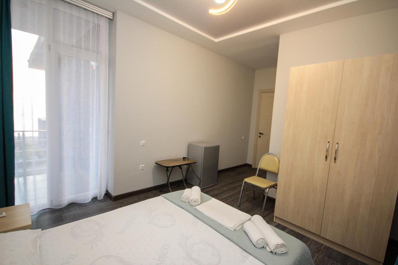 Guest House 99 Batumi Luaran gambar