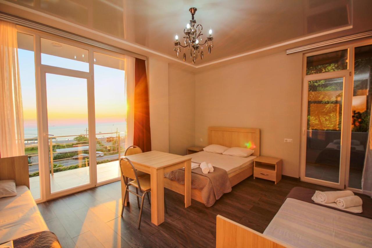 Guest House 99 Batumi Luaran gambar